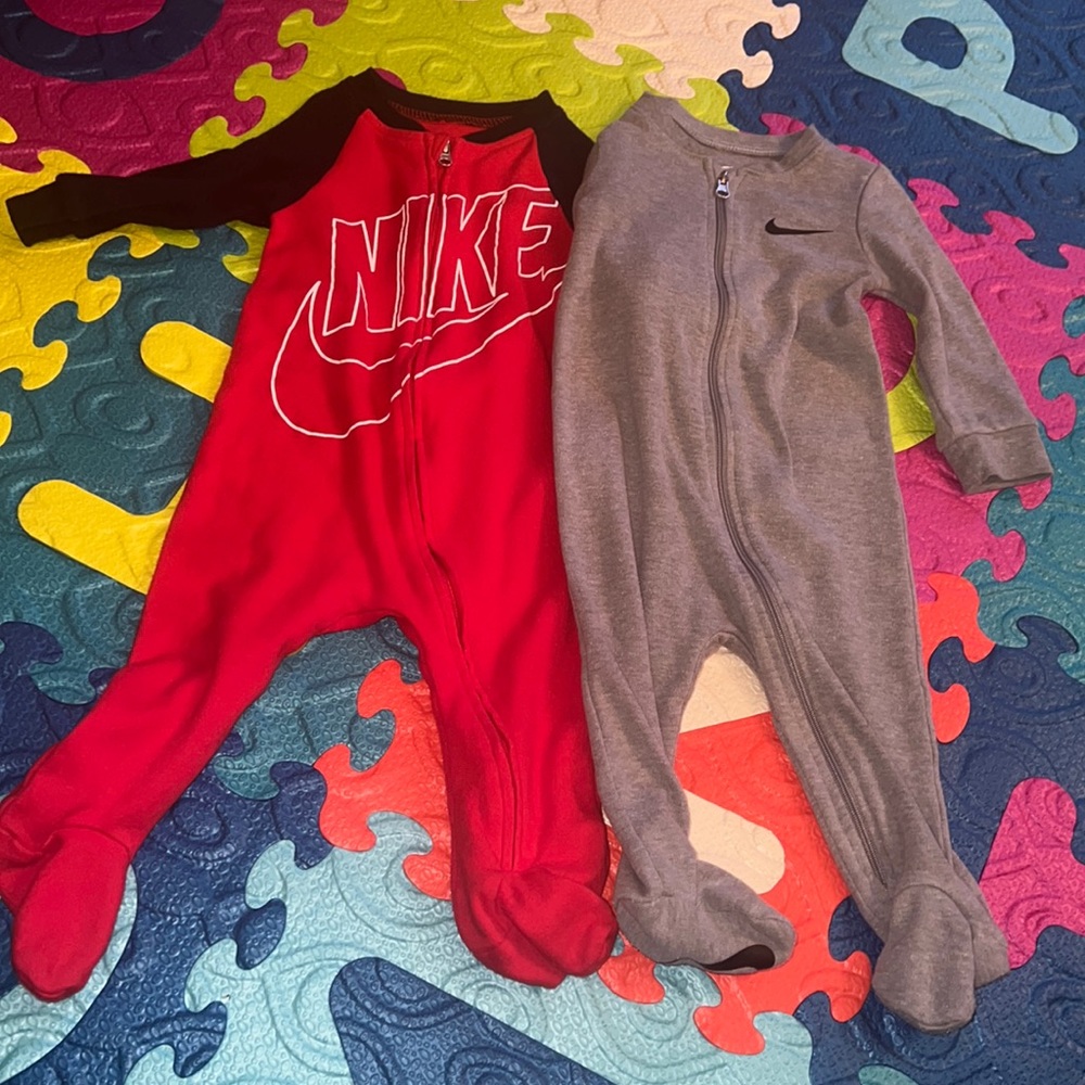 Size 9 months nine footies